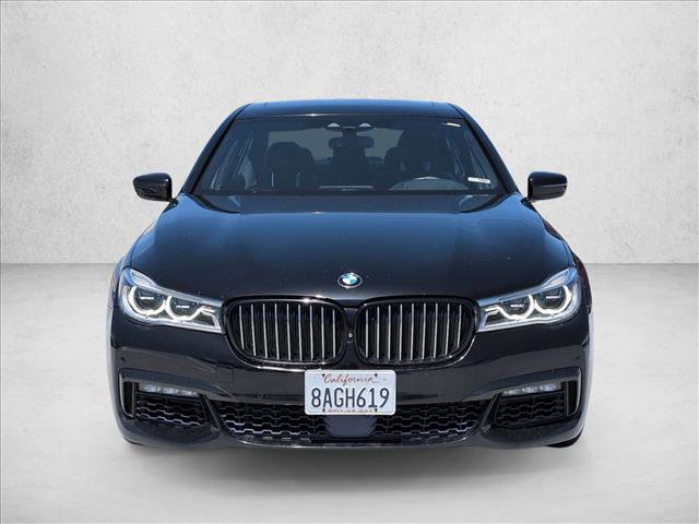 Used 2017 BMW 750i RWD image 2