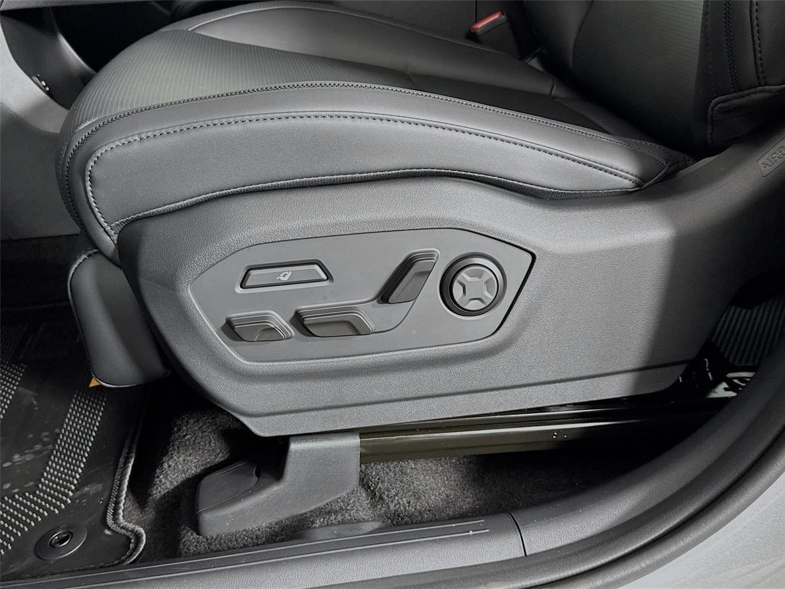 New 2026 Hyundai Santa Fe Calligraphy FWD image 22