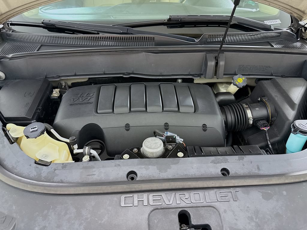 Used 2010 Chevrolet Traverse LTZ FWD image 29