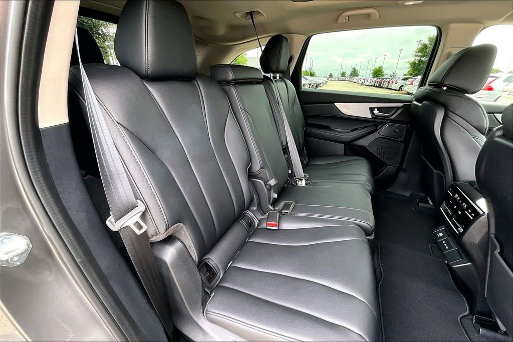 Used 2025 Acura MDX SH-AWD image 34