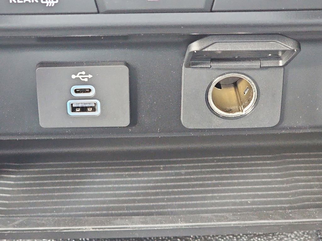 New 2025 Ford F350 XL w/ XL Chrome Package image 25