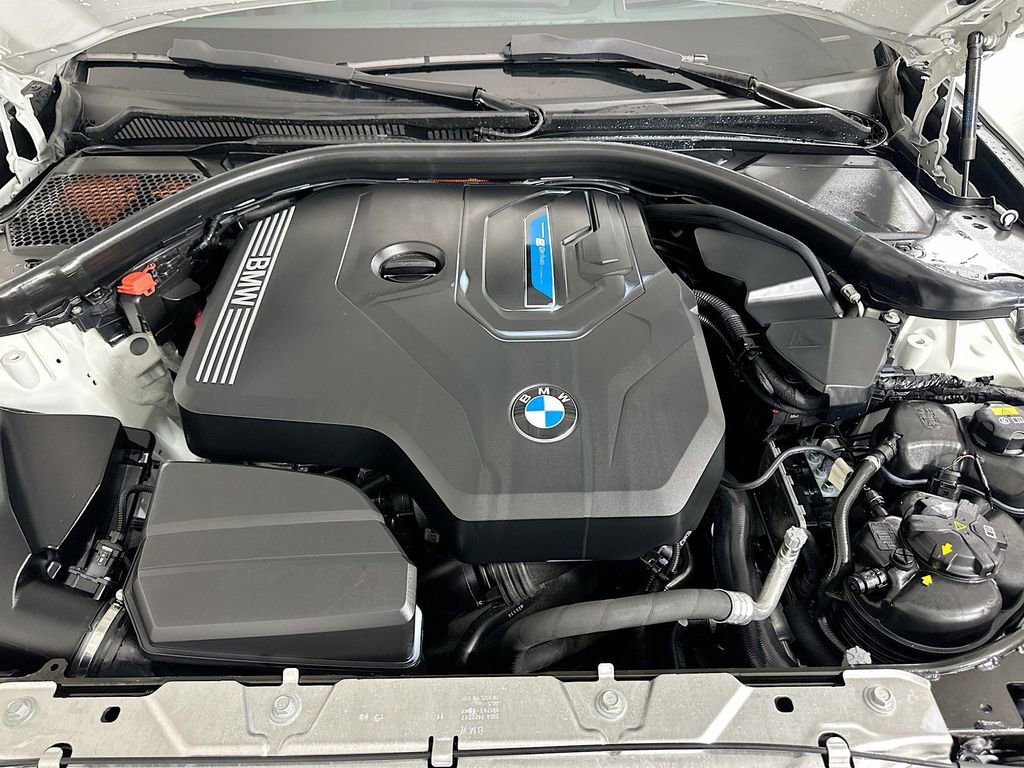 Used 2022 BMW 330e 330e iPerformance w/ M Sport Package image 31