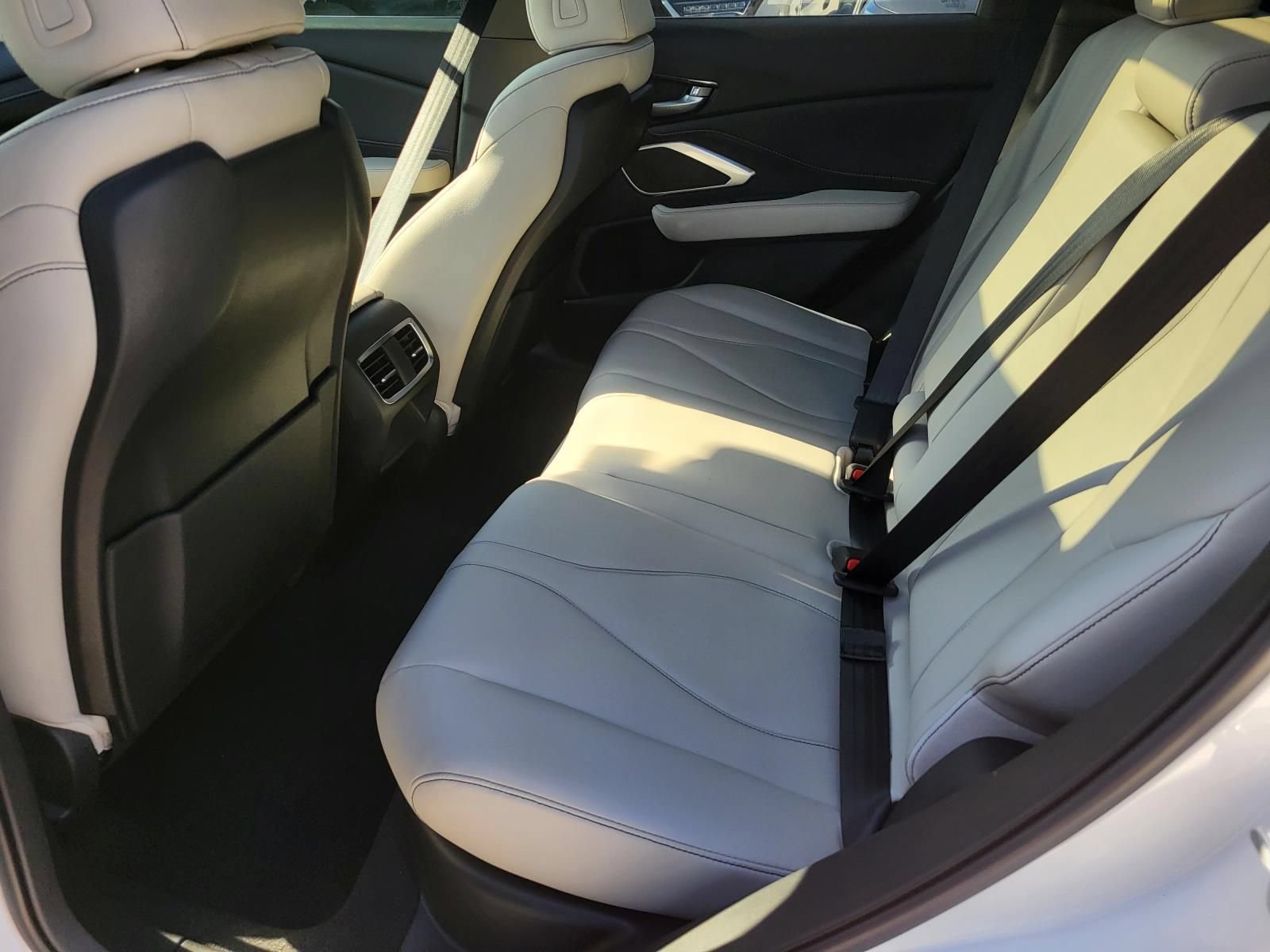 New 2026 Acura RDX SH-AWD image 13