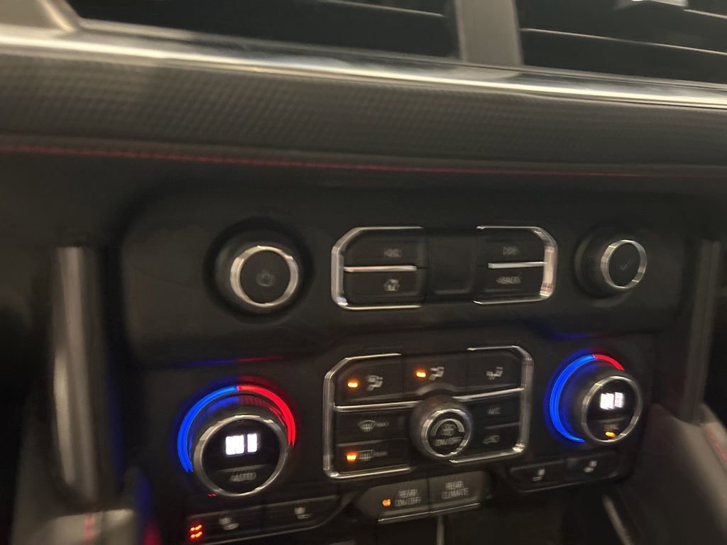 Used 2022 Chevrolet Tahoe RST w/ Luxury Package image 8