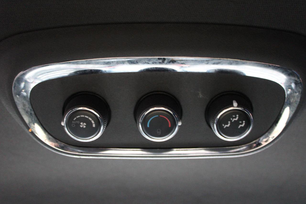 Used 2018 Dodge Durango R/T w/ Blacktop Package image 47