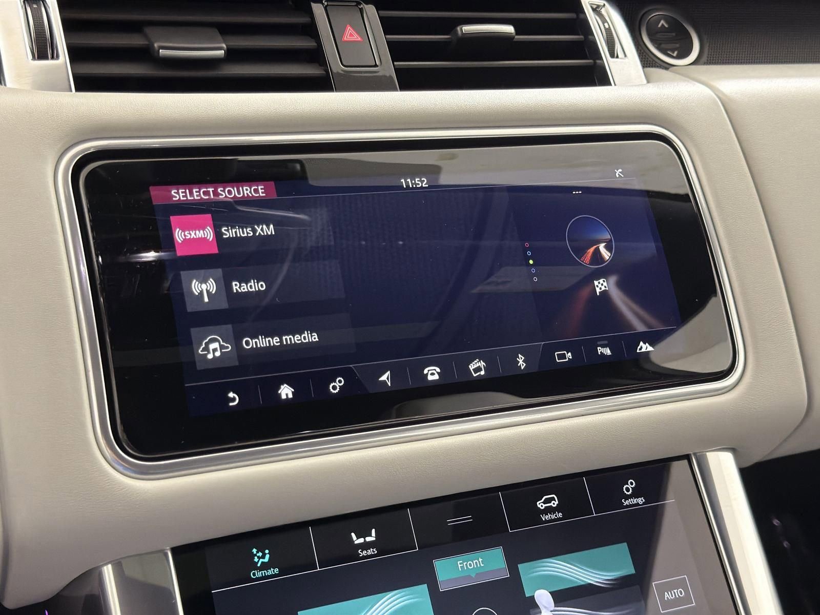 Used 2022 Land Rover Range Rover Sport SVR image 18