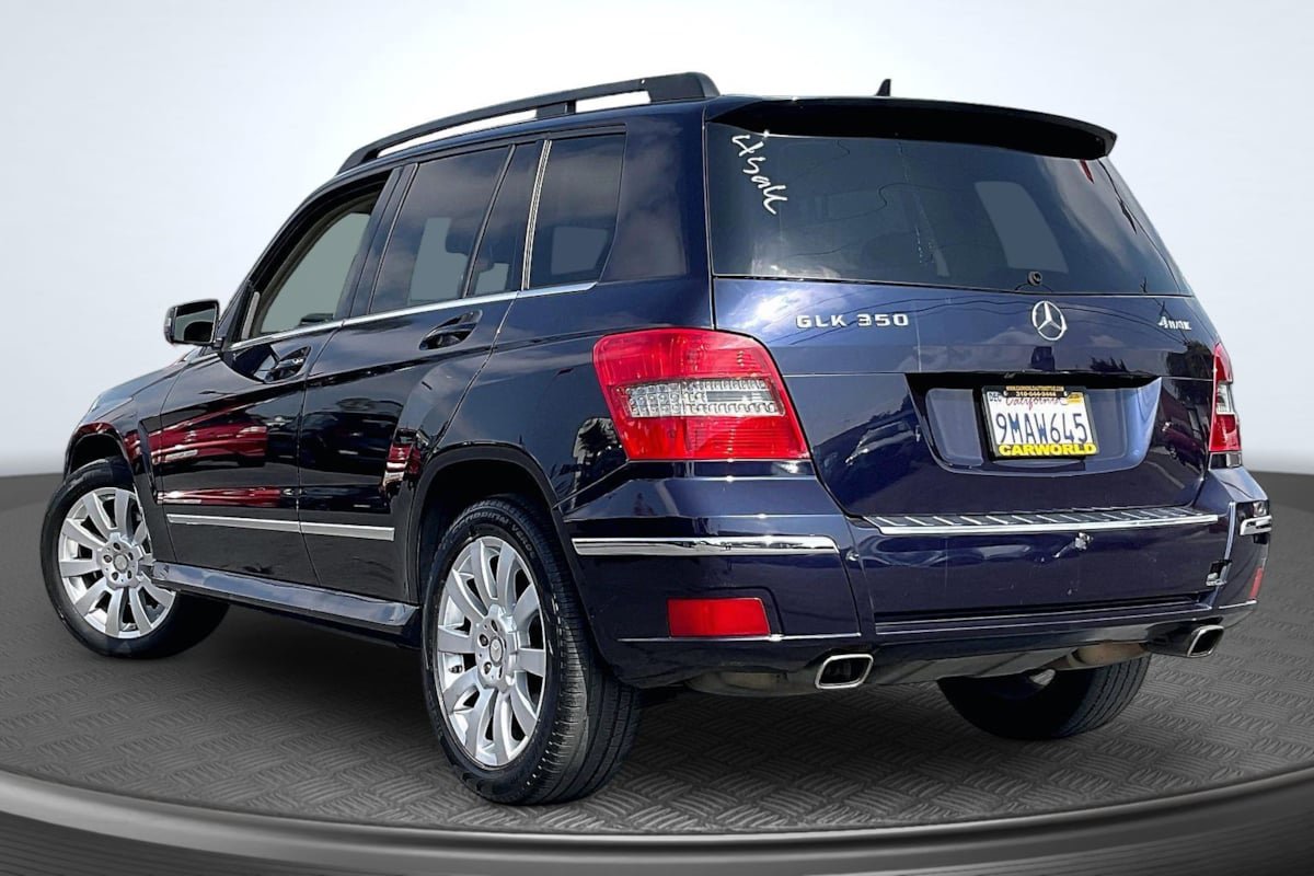 Used 2010 Mercedes-Benz GLK 350 4MATIC image 2