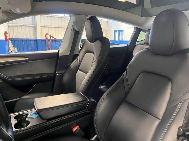 Used 2023 Tesla Model Y Long Range image 23