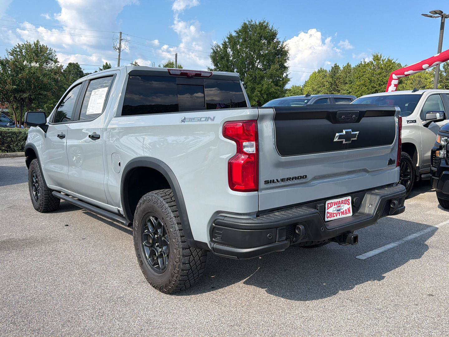 Used 2024 Chevrolet Silverado 1500 ZR2 w/ ZR2 Bison Edition AWD/4WD image 2