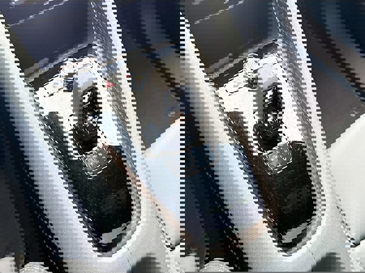 Used 2021 Polestar Polestar 2 w/ Performance Package image 17