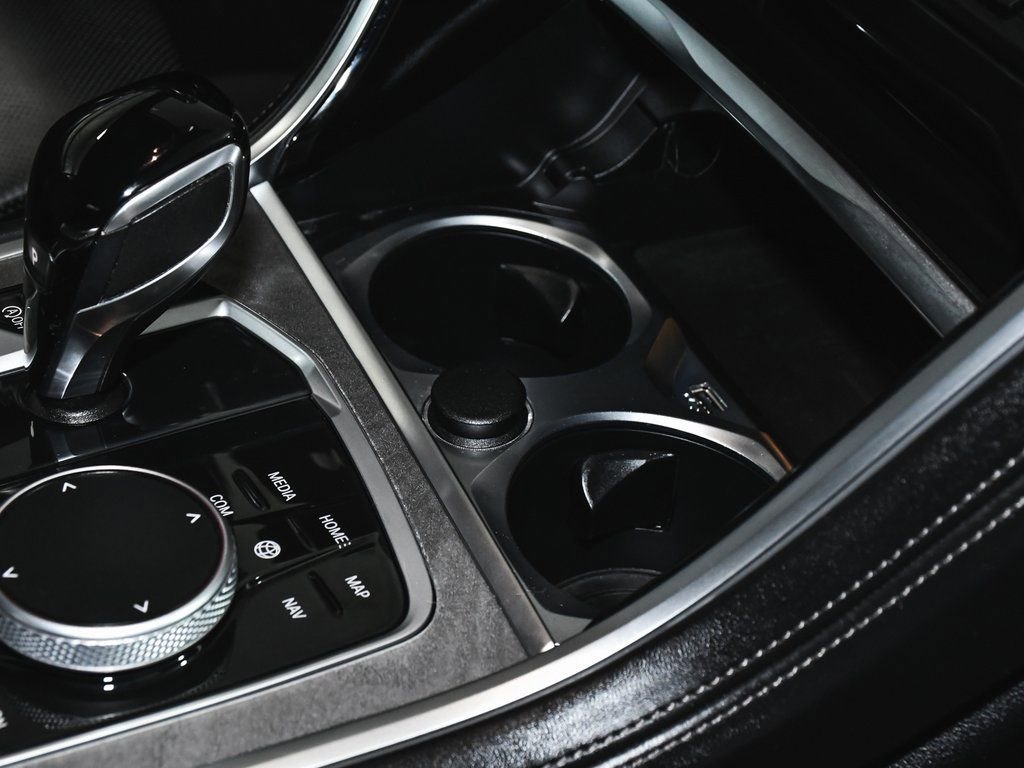 Used 2022 BMW 840i xDrive Convertible w/ Driving Assistance Package image 76