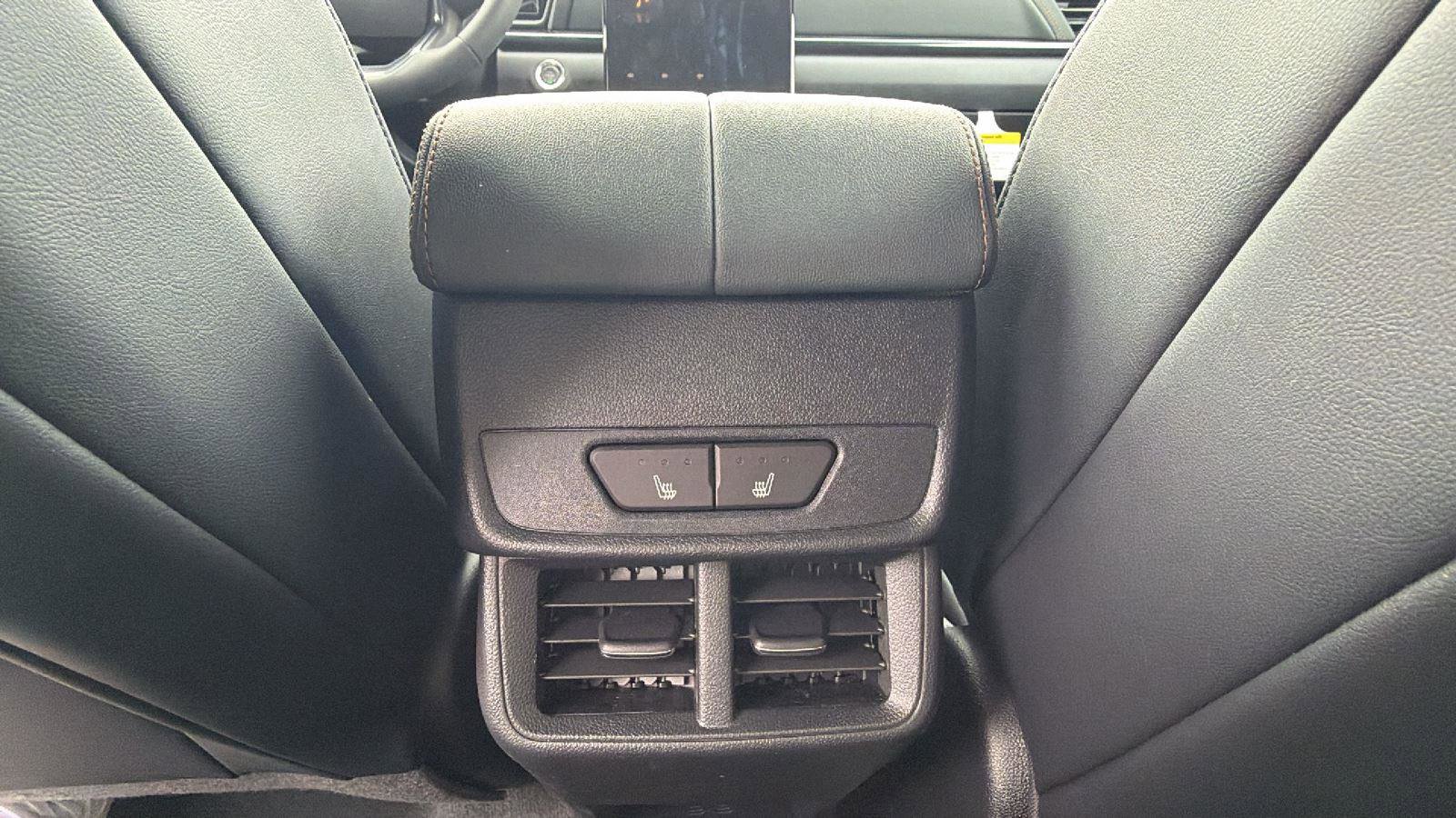 New 2026 GMC Terrain AT4 w/ Convenience Package III image 27