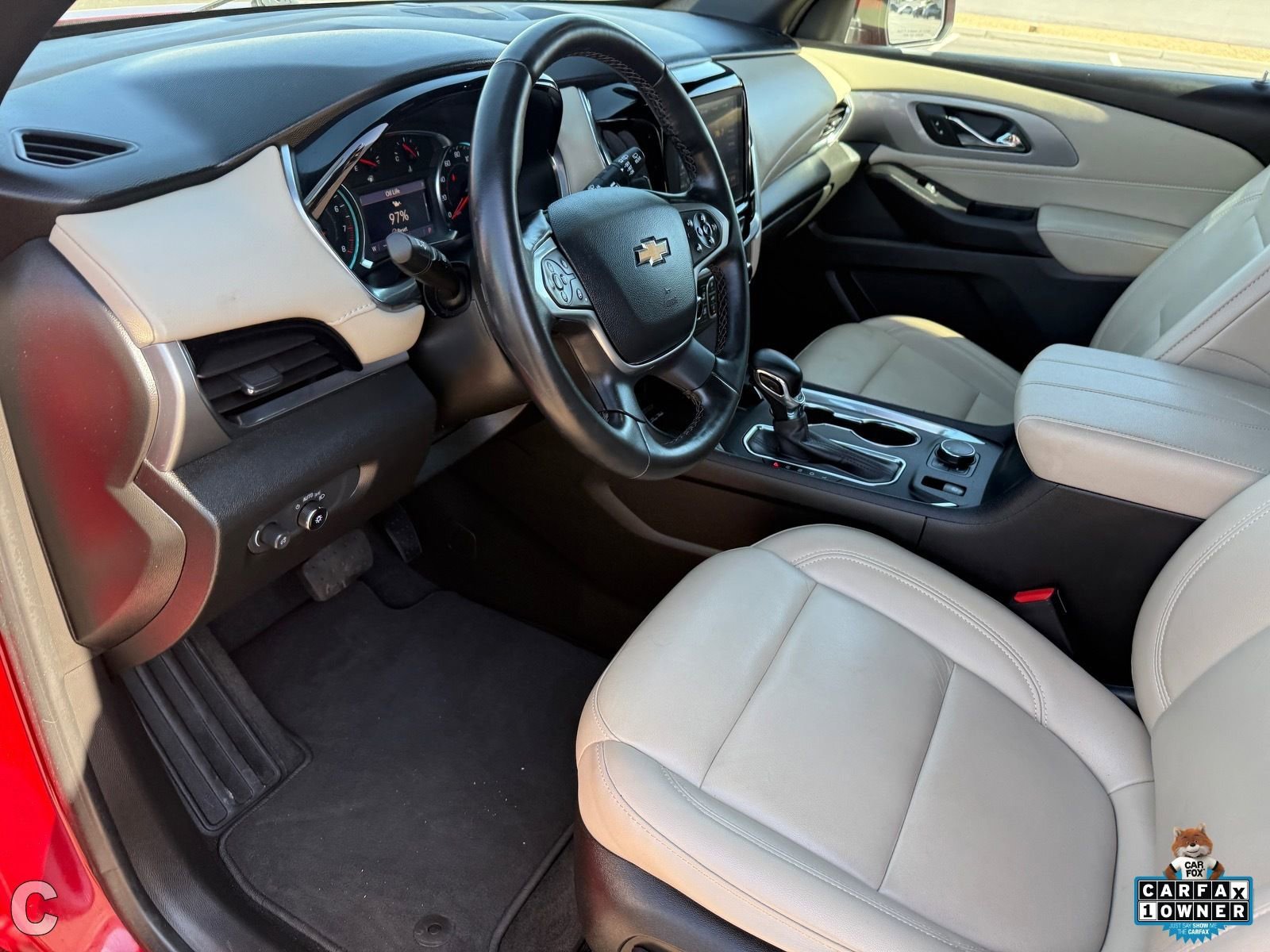 Used 2023 Chevrolet Traverse LT FWD image 19