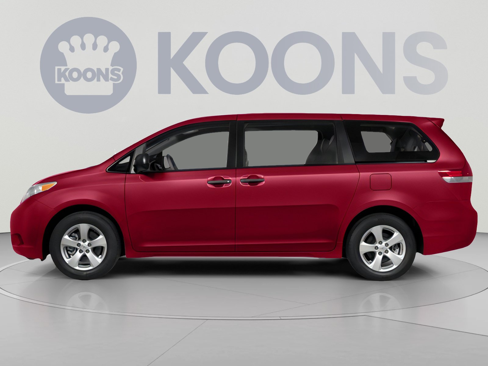 Used 2014 Toyota Sienna SE FWD image 4
