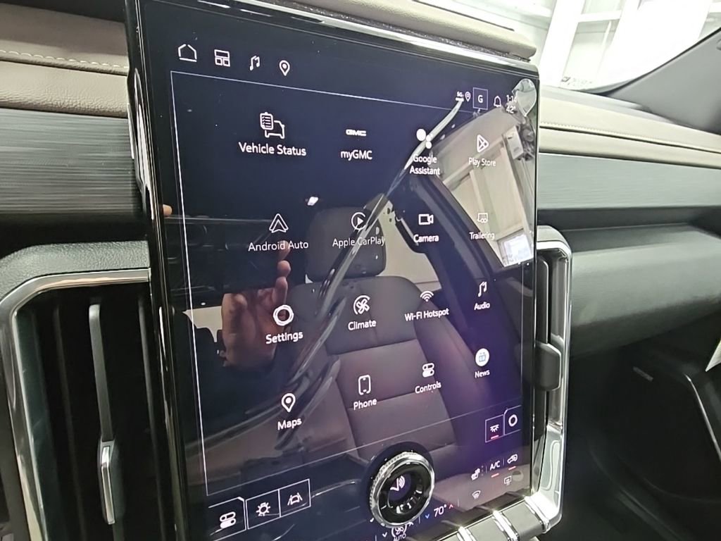New 2026 GMC Acadia Elevation w/ Black Edition FWD image 13
