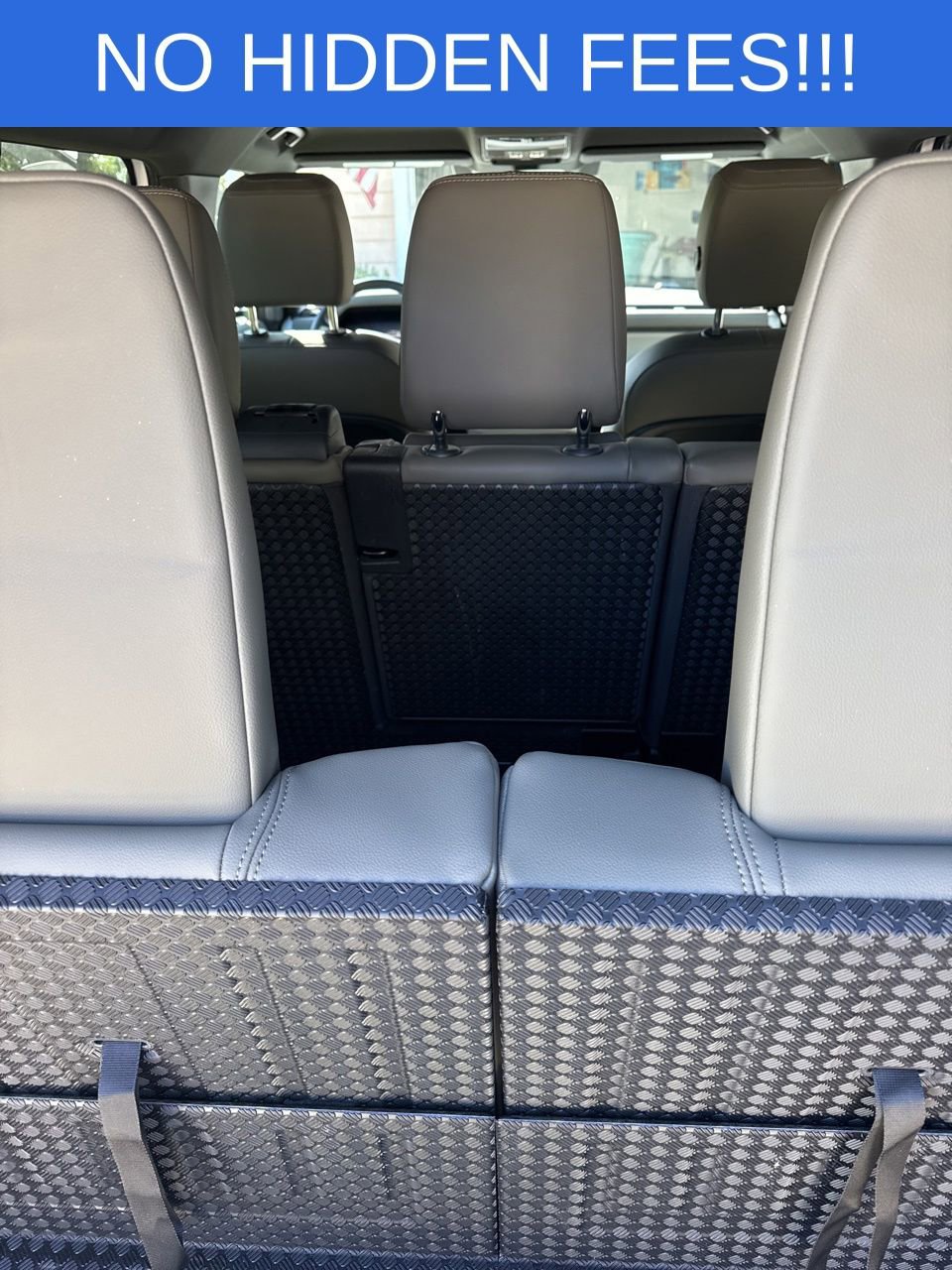 Used 2023 Land Rover Defender 110 S image 47