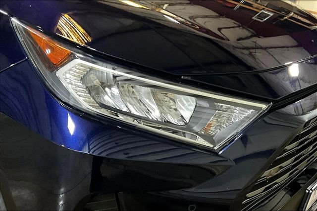 Used 2019 Toyota RAV4 Limited w/ Cold Weather Package image 4
