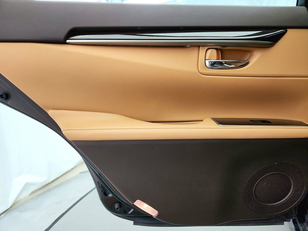 Used 2016 Lexus ES 350 FWD image 27