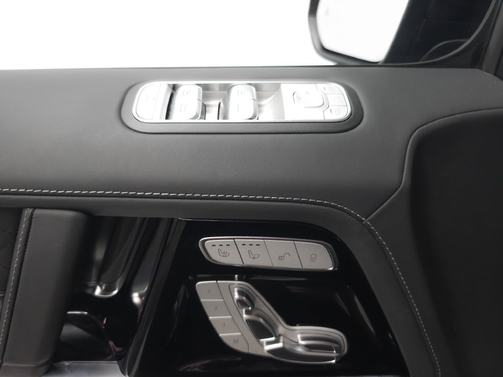 Used 2025 Mercedes-Benz G 63 AMG 4MATIC image 6