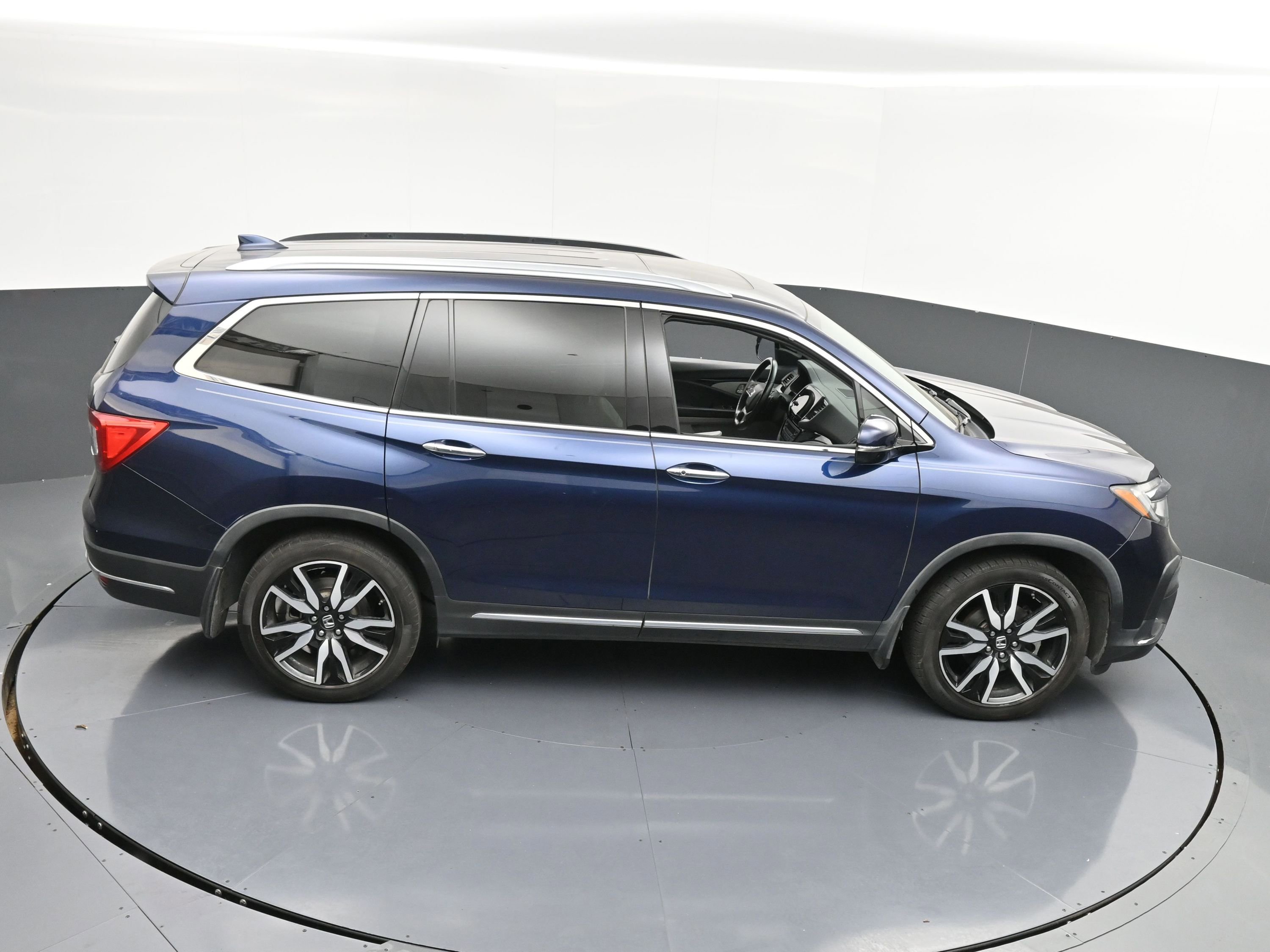 Used 2019 Honda Pilot Touring image 37
