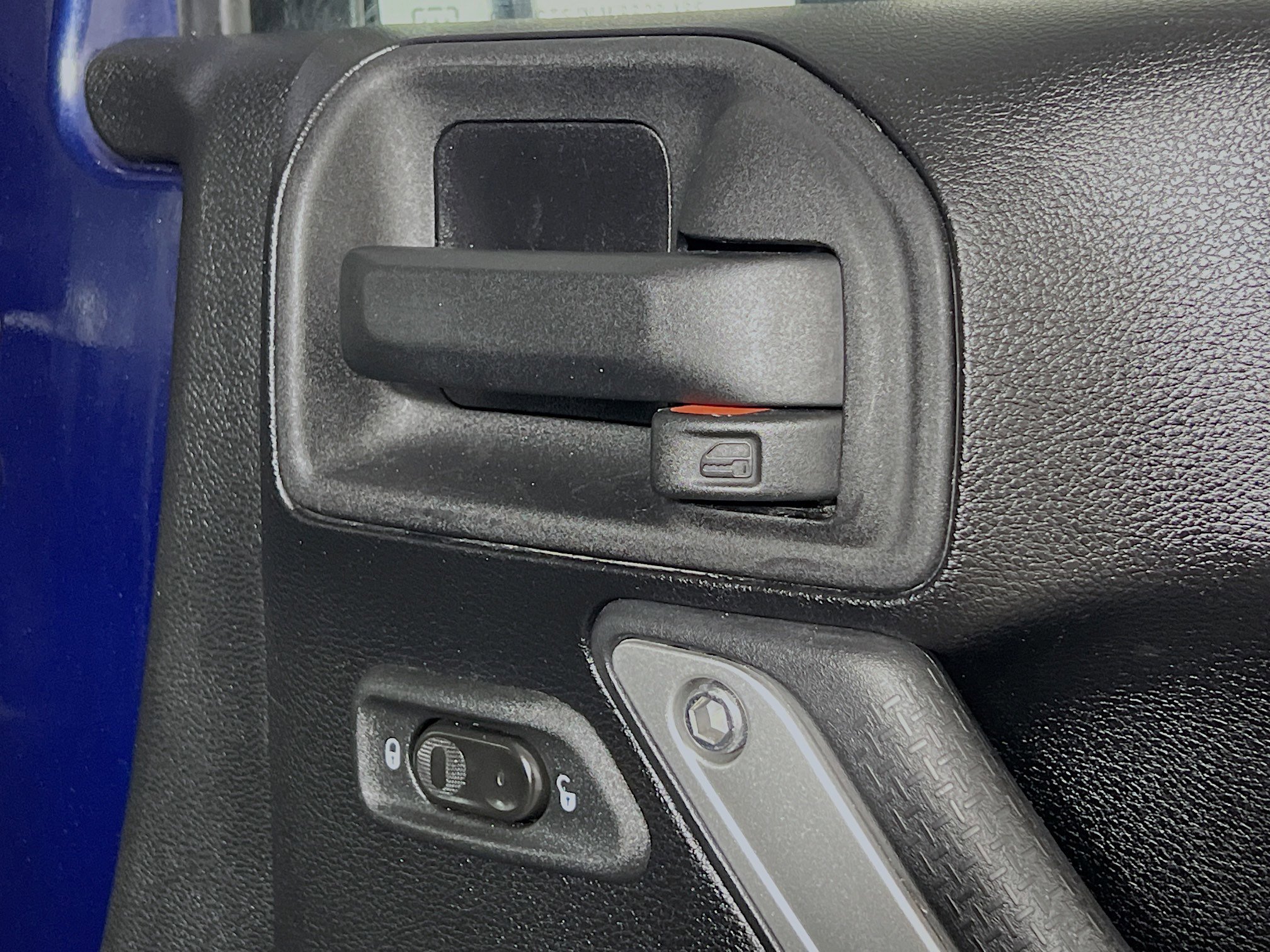 Used 2012 Jeep Wrangler Unlimited Freedom Edition image 31