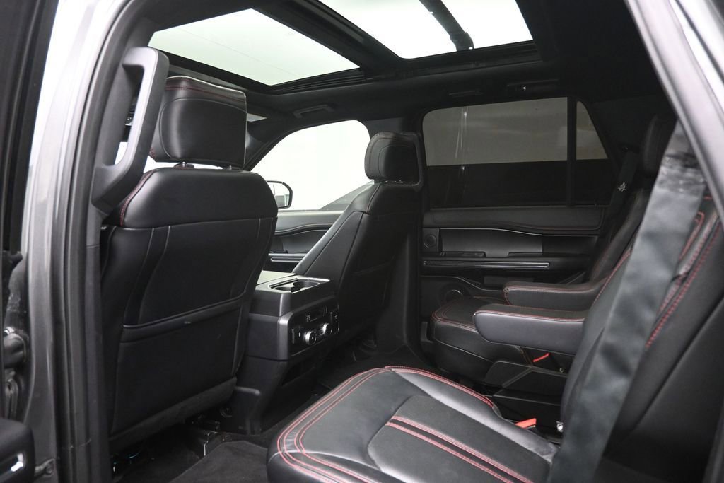 Used 2019 Ford Expedition Limited w/ Equipment Group 303A RWD image 25