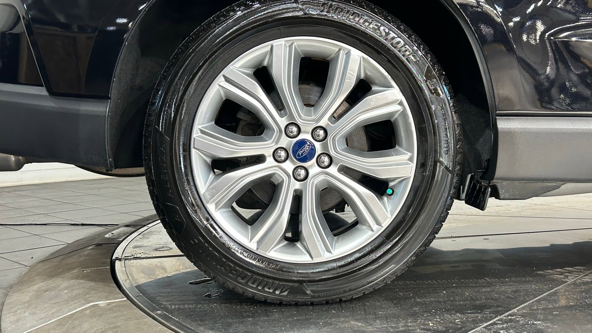 Used 2019 Ford Edge Titanium AWD/4WD image 20