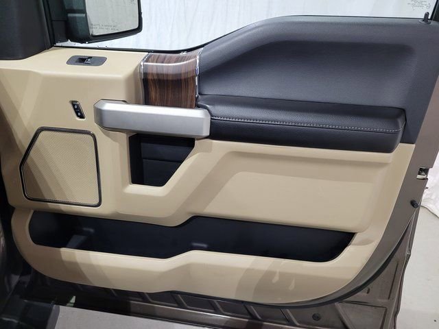 Used 2015 Ford F150 Lariat w/ Max Trailer Tow Package image 59