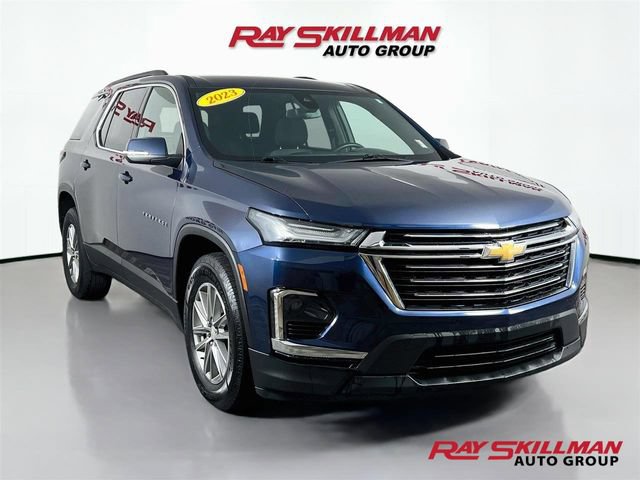 Used 2023 Chevrolet Traverse LT