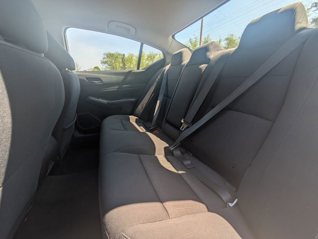 Used 2025 Nissan Altima 2.5 SV image 24