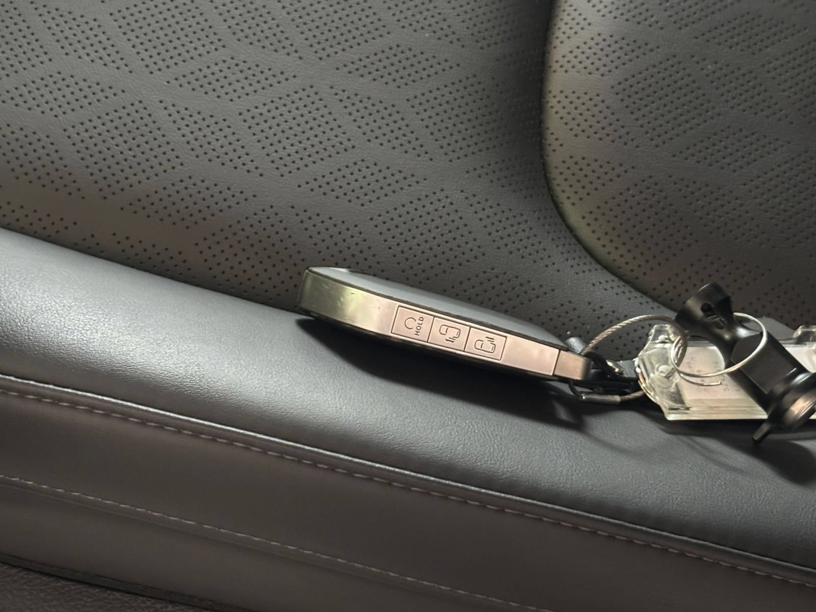 Used 2026 Kia Carnival FWD image 21