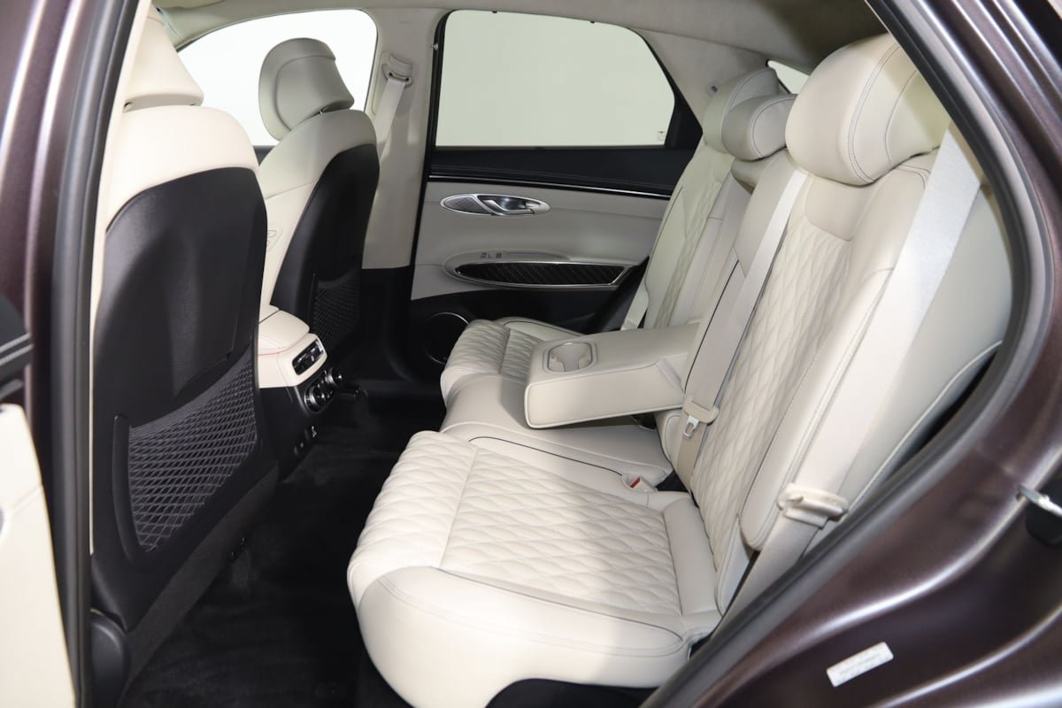 Used 2023 Genesis GV70 3.5T Sport w/ Sport Prestige Package AWD/4WD image 53