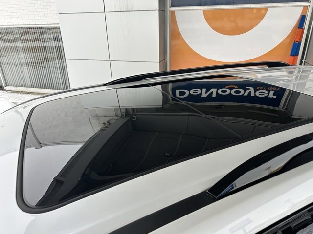 Certified 2025 Chevrolet Traverse RS image 14