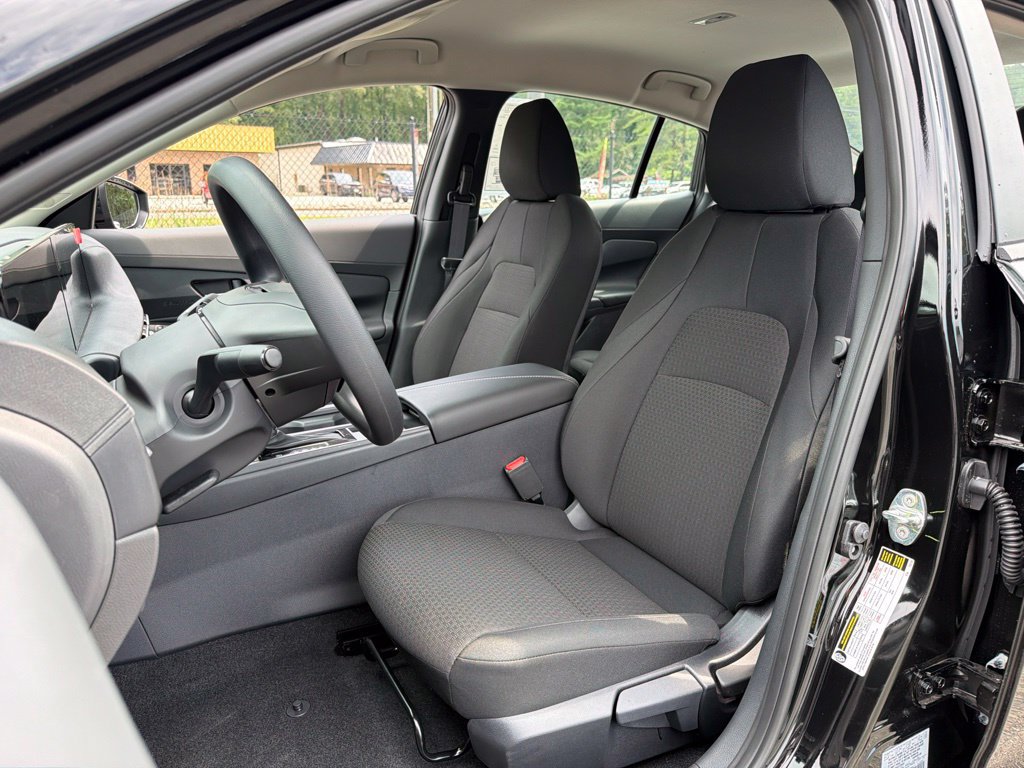 New 2027 Nissan Sentra S w/ S Cold Weather Package FWD image 16