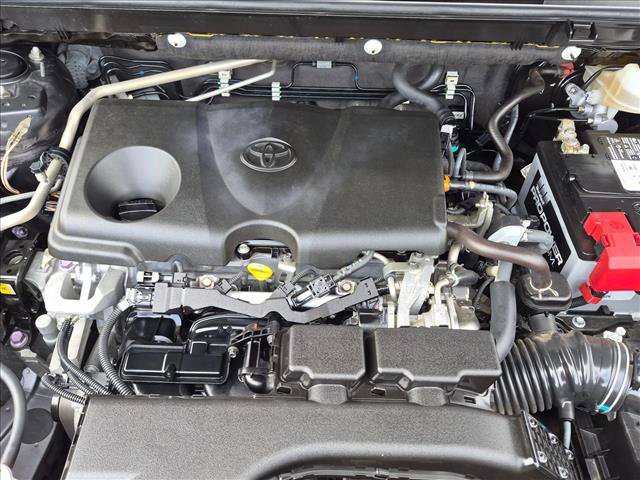Used 2019 Toyota RAV4 LE FWD image 21