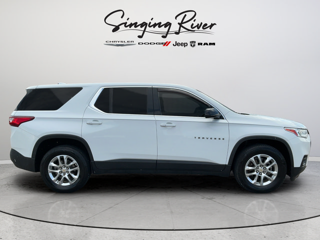 Used 2020 Chevrolet Traverse LS w/ LPO, Blackout Package FWD image 8