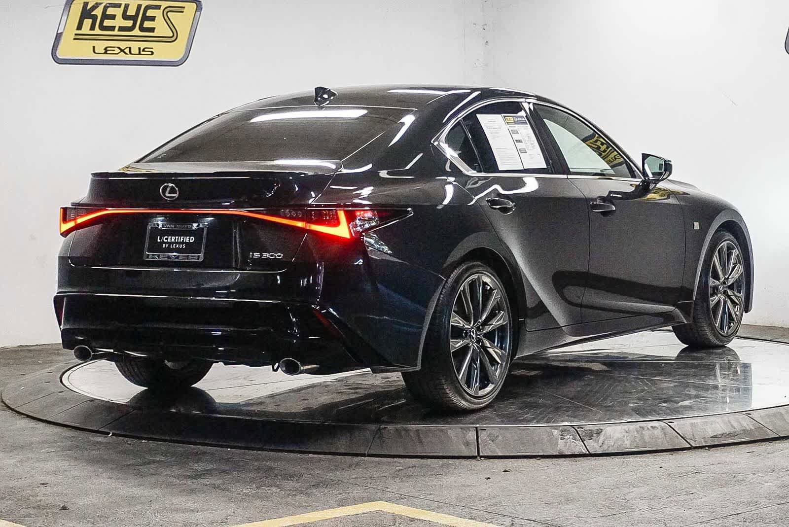 Certified 2025 Lexus IS 300 F Sport RWD image 4