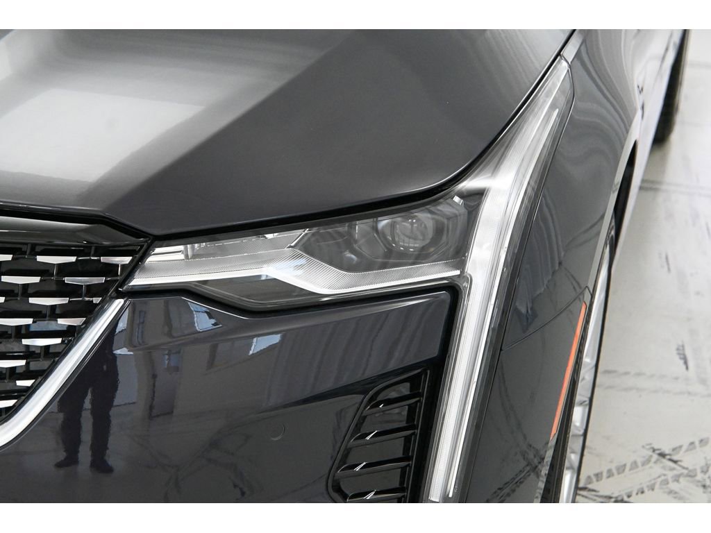 New 2025 Cadillac CT4 Premium Luxury image 9