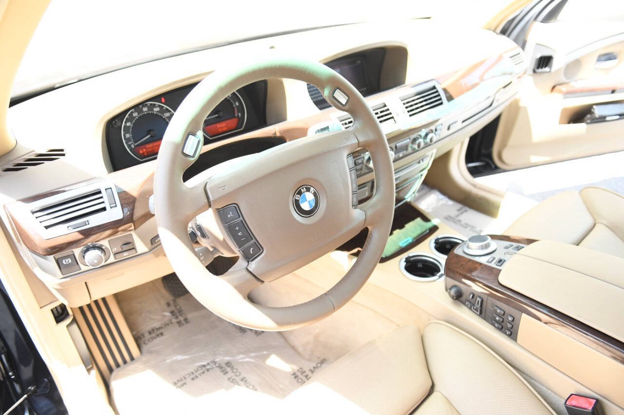 Used 2006 BMW 750Li RWD image 22