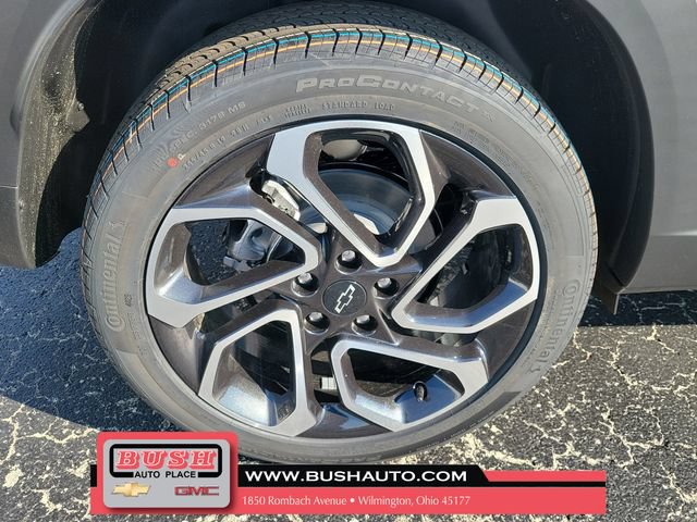 New 2026 Chevrolet Trax RS w/ Sunroof Package FWD image 6