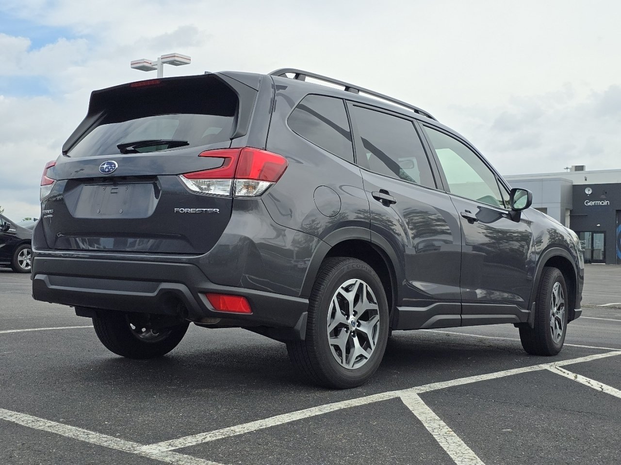 Used 2023 Subaru Forester Premium AWD/4WD image 5