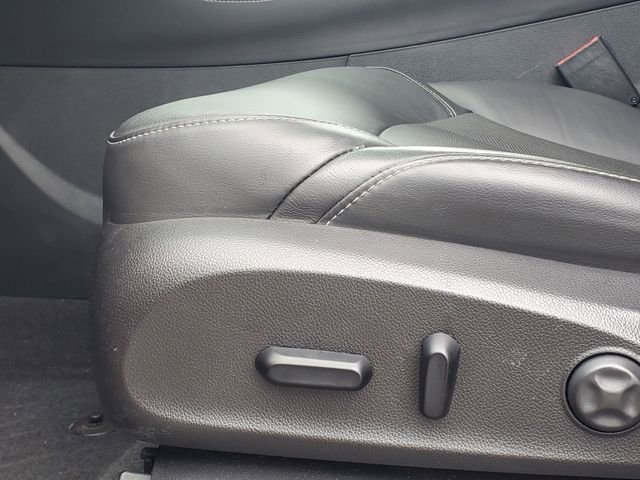 Used 2017 Buick Envision Essence FWD image 9