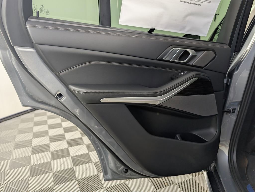 New 2026 BMW X5 xDrive40i image 17