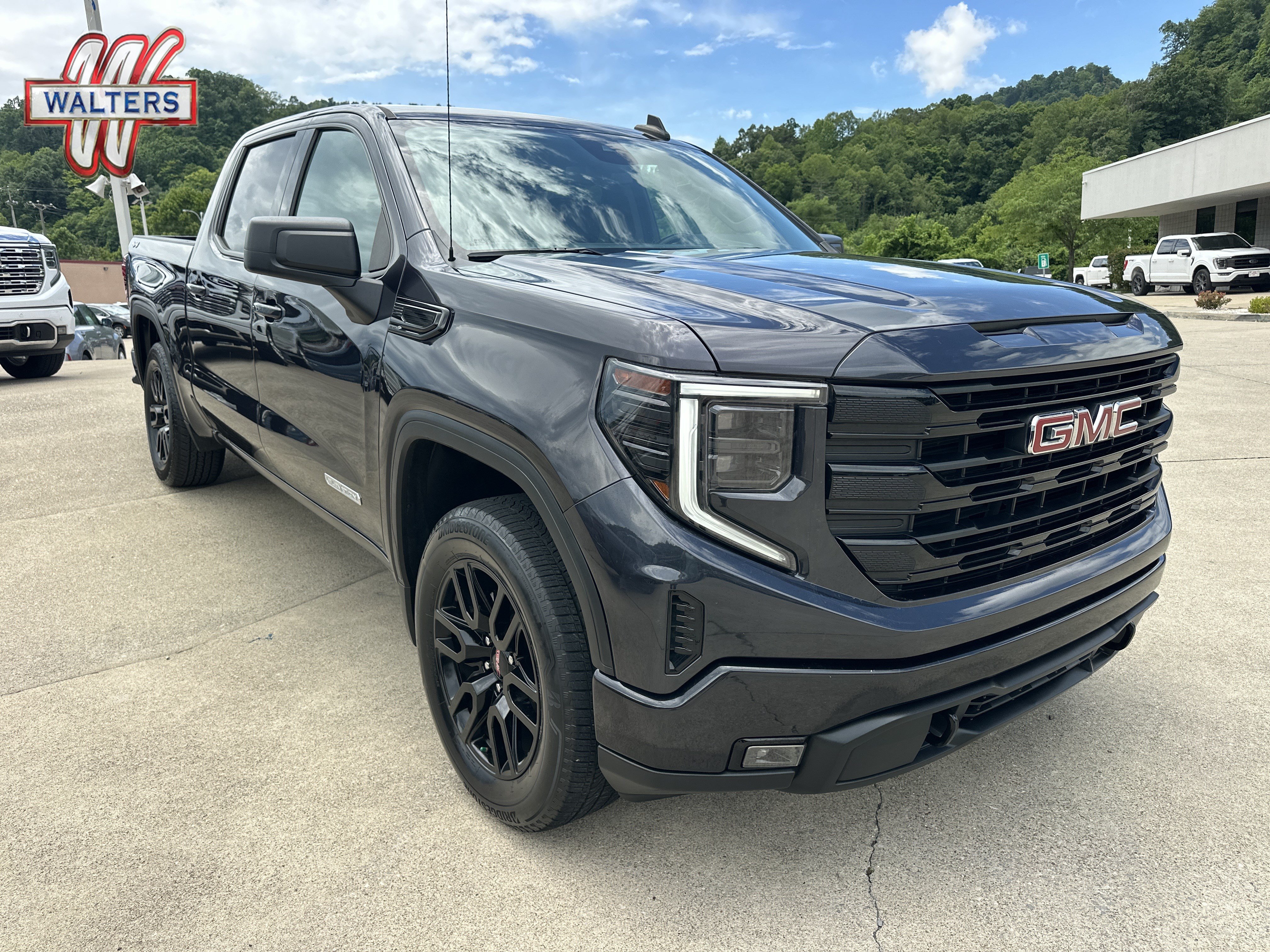 Used 2022 GMC Sierra 1500 Elevation