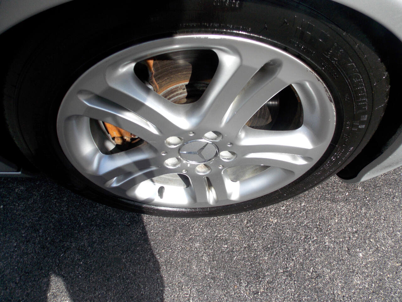 Used 2005 Mercedes-Benz E 500 4MATIC Sedan image 23