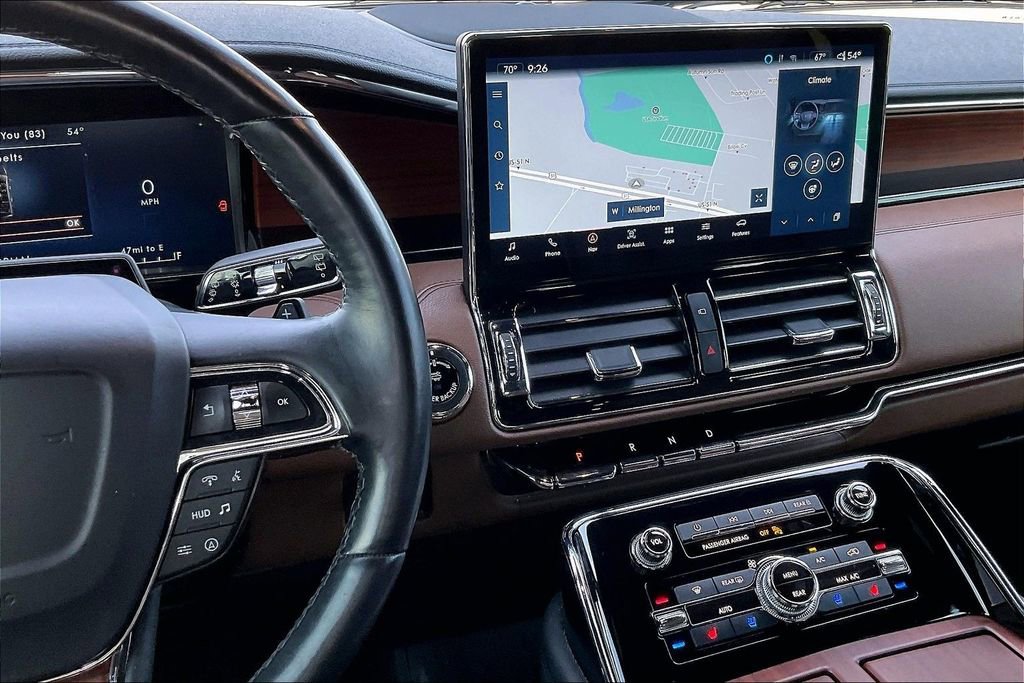 Used 2023 Lincoln Navigator Reserve image 6