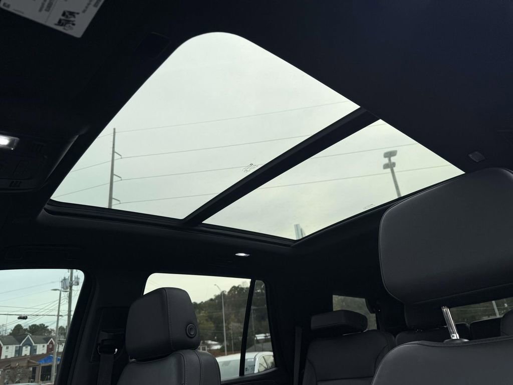 Used 2021 Chevrolet Tahoe Z71 image 25