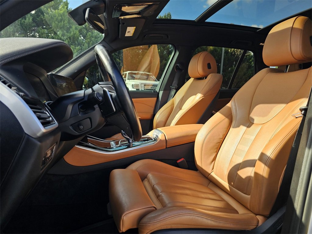 Used 2021 BMW X5 xDrive40i w/ Convenience Package image 14