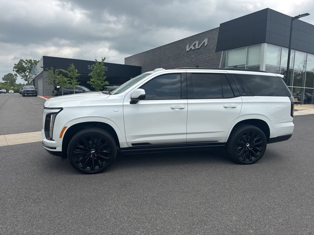 Used 2025 Cadillac Escalade Sport Platinum w/ LPO, ONYX Package AWD/4WD image 9