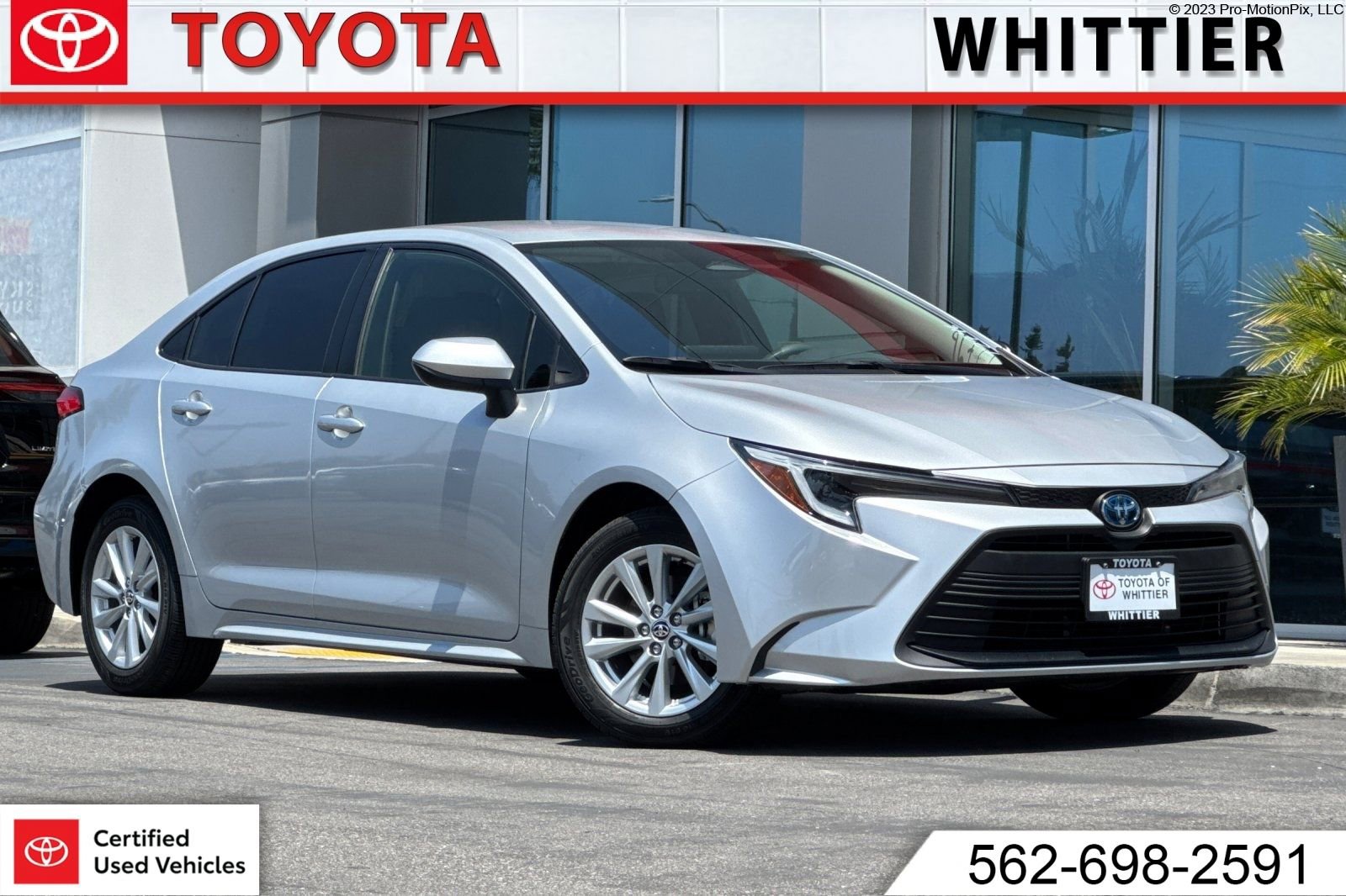 Used 2024 Toyota Corolla LE w/ LE Convenience Package FWD image 1